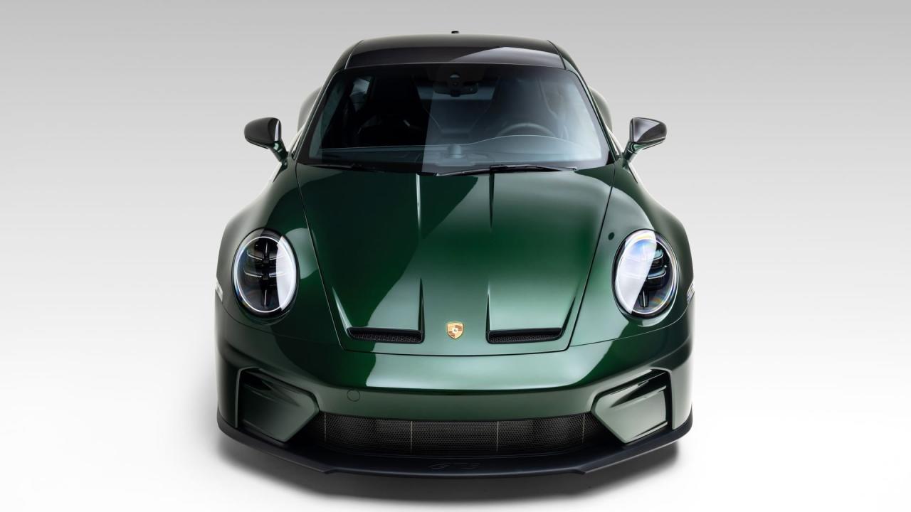2026 Porsche 911 GT3 Touring Lightweight Package