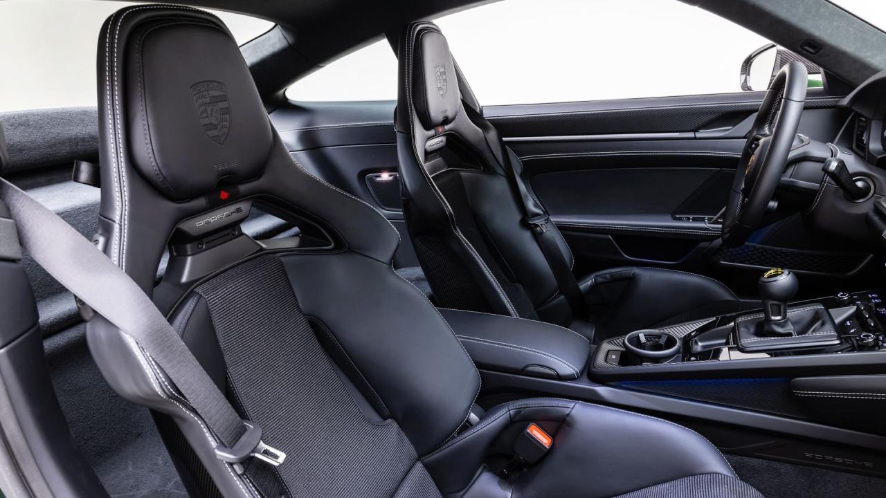 2026 Porsche 911 GT3 Touring Lightweight Package