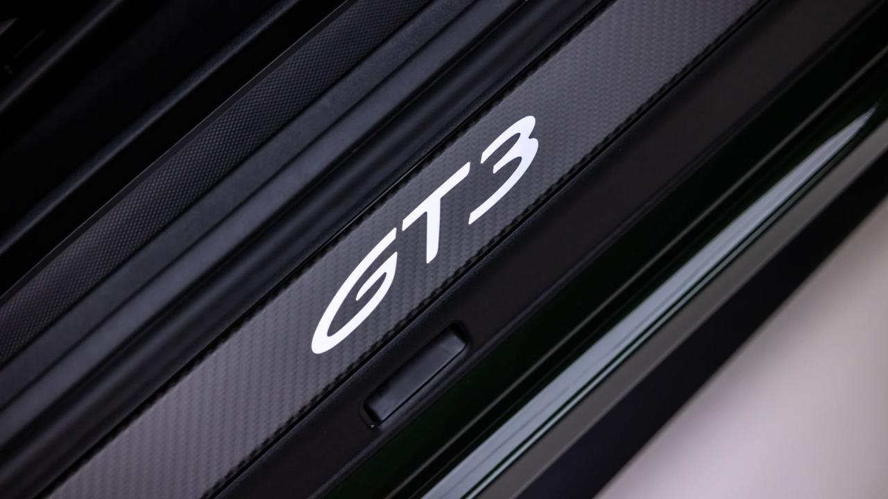 2026 Porsche 911 GT3 Touring Lightweight Package