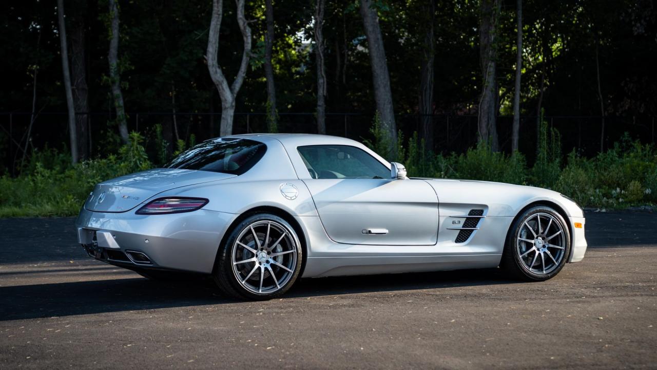 2011 Mercedes - Benz SLS AMG