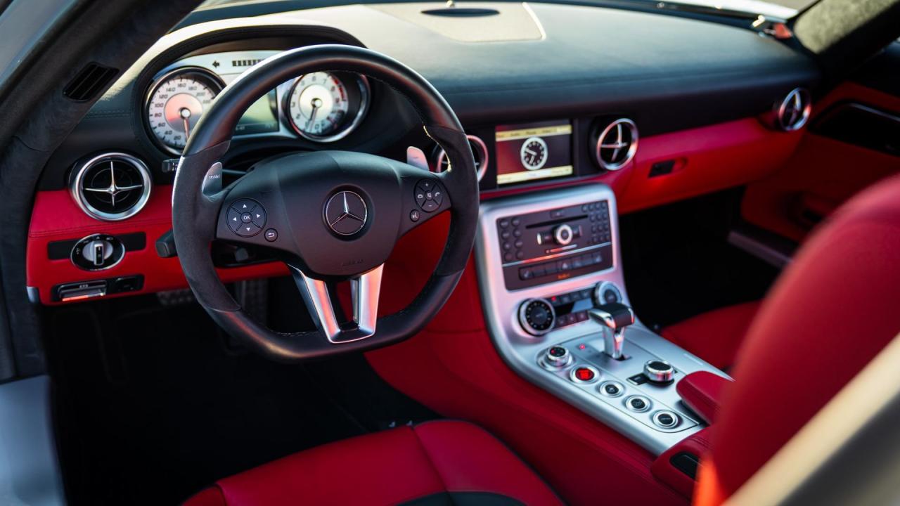 2011 Mercedes - Benz SLS AMG