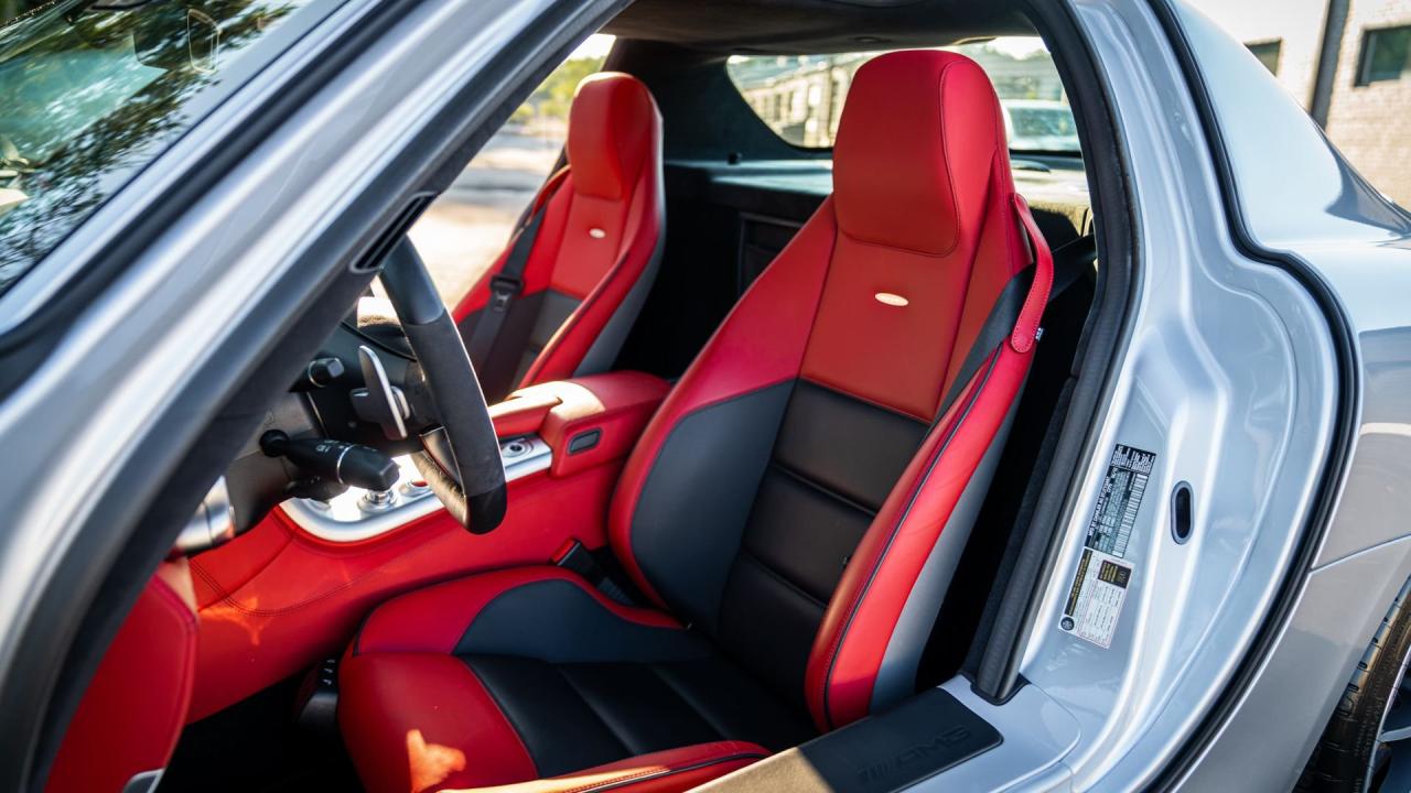 2011 Mercedes - Benz SLS AMG