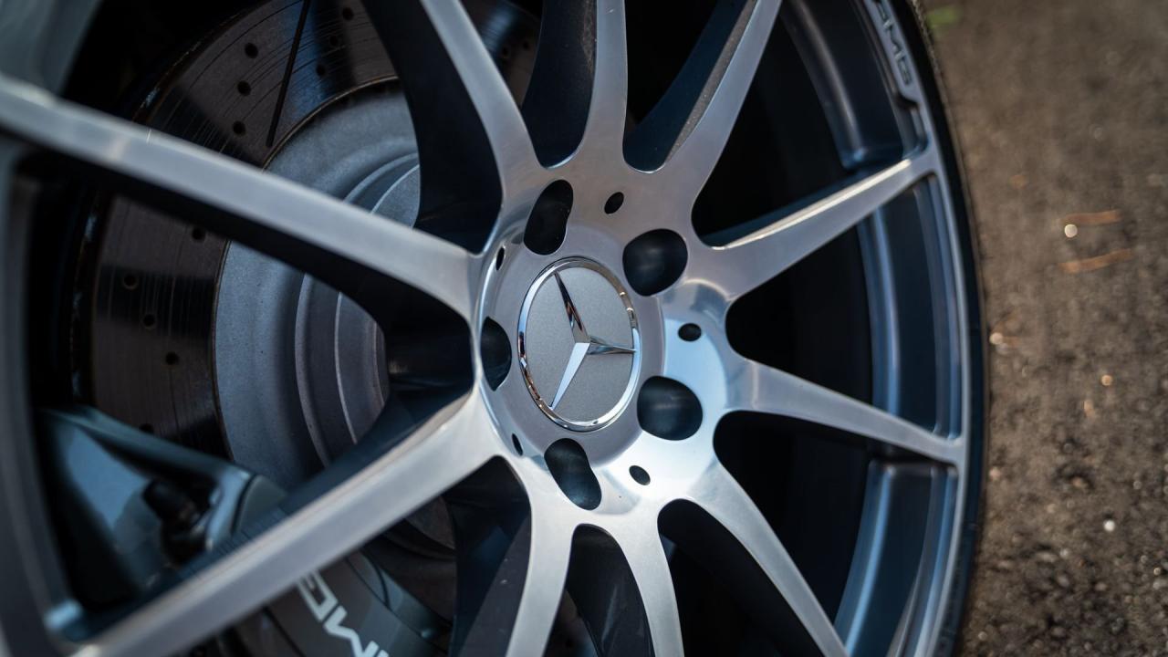 2011 Mercedes - Benz SLS AMG