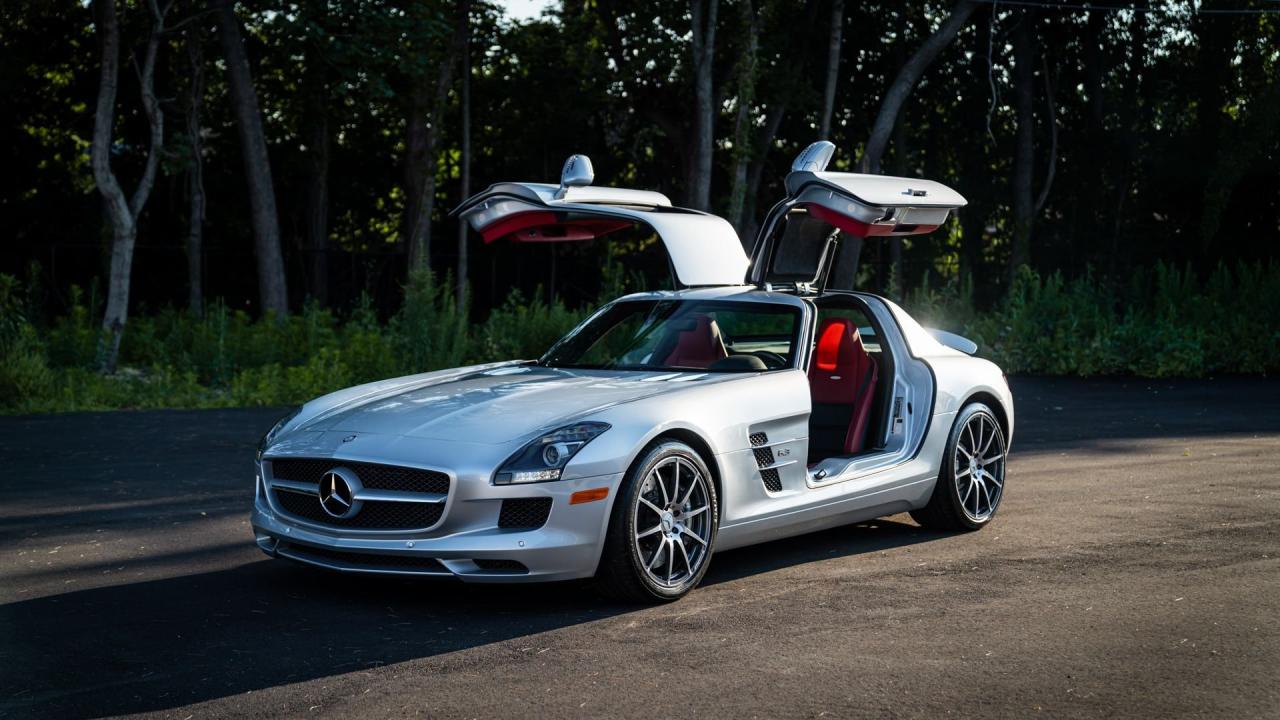 2011 Mercedes - Benz SLS AMG