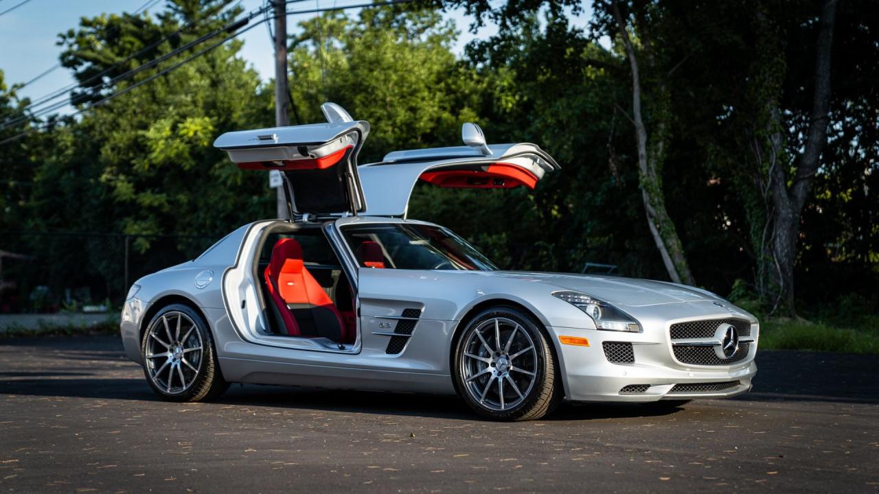 2011 Mercedes - Benz SLS AMG