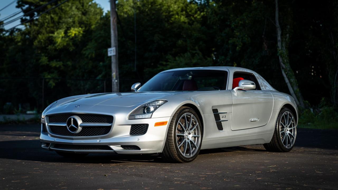 2011 Mercedes - Benz SLS AMG