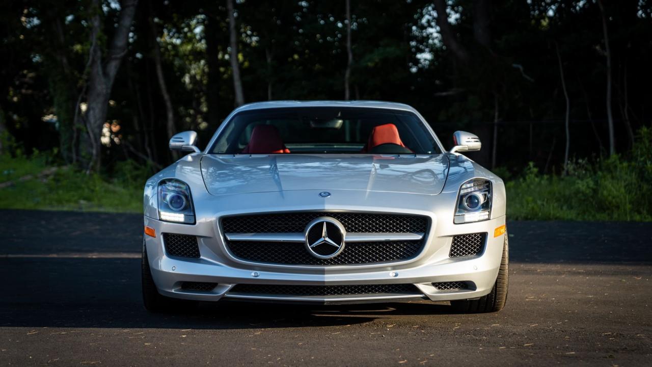 2011 Mercedes - Benz SLS AMG