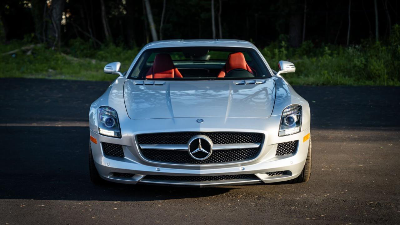 2011 Mercedes - Benz SLS AMG
