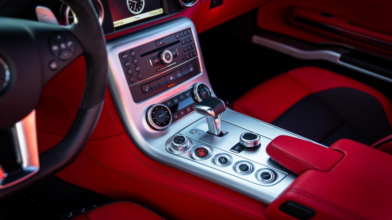 2011 Mercedes - Benz SLS AMG