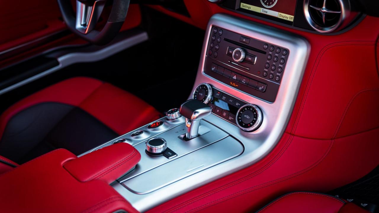2011 Mercedes - Benz SLS AMG