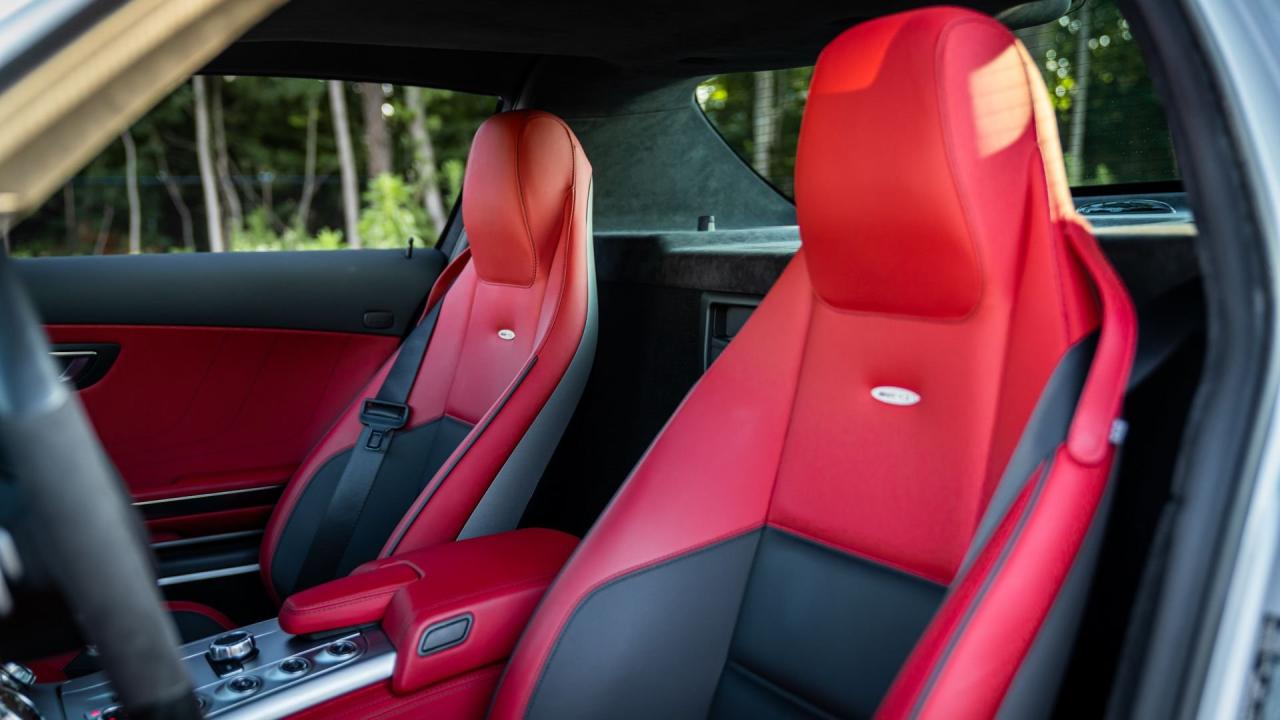 2011 Mercedes - Benz SLS AMG