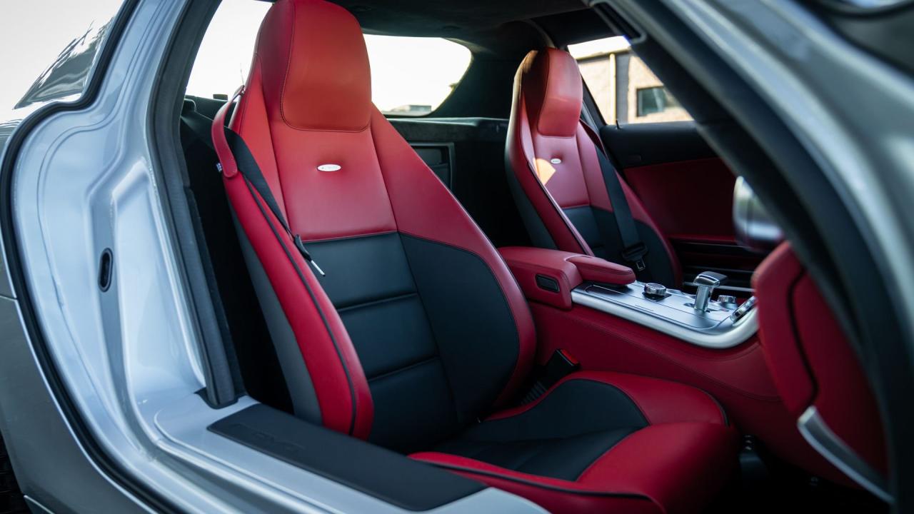 2011 Mercedes - Benz SLS AMG