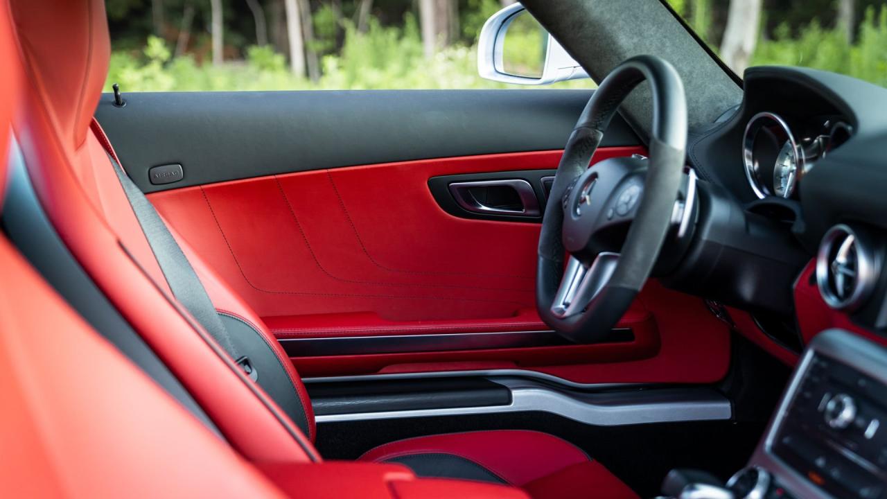 2011 Mercedes - Benz SLS AMG