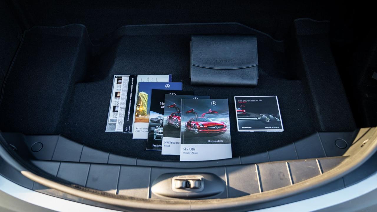 2011 Mercedes - Benz SLS AMG