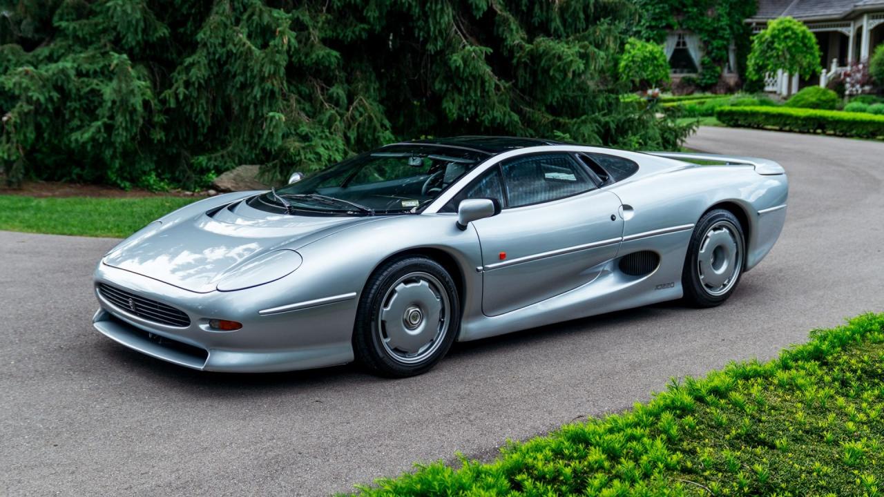 1993 Jaguar XJ220