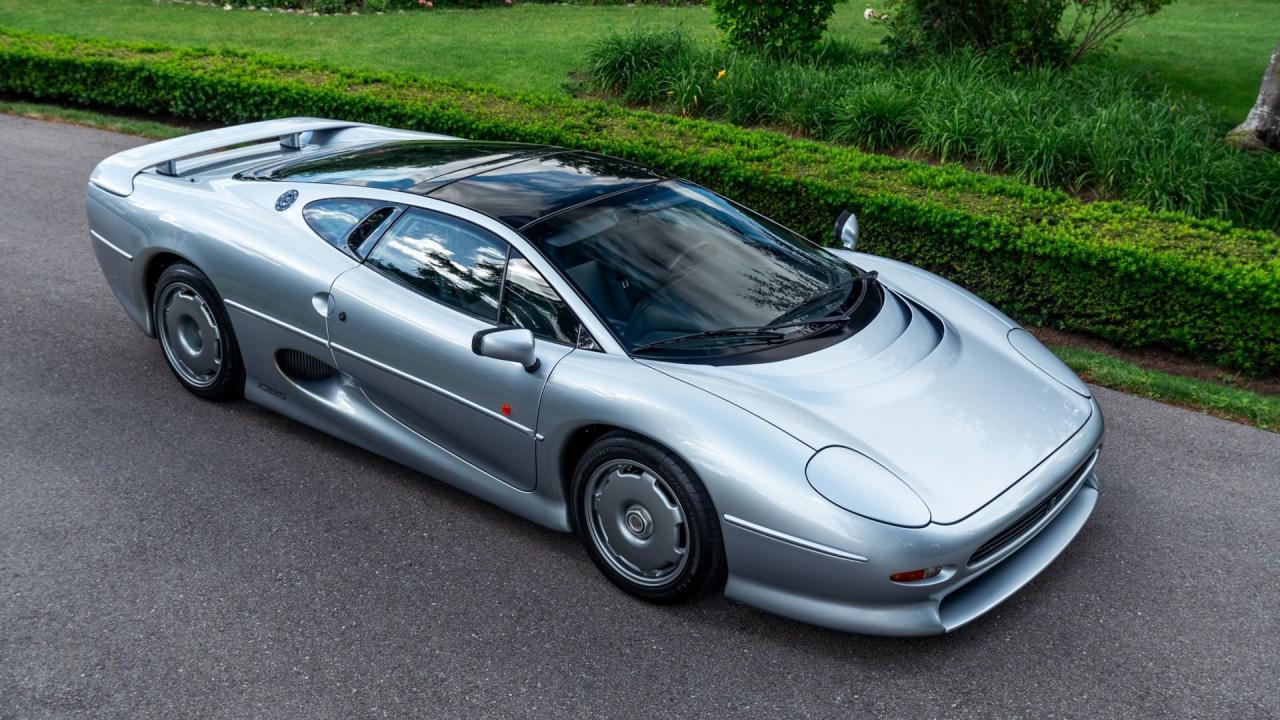 1993 Jaguar XJ220