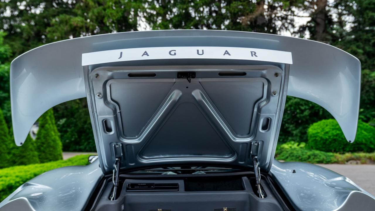 1993 Jaguar XJ220
