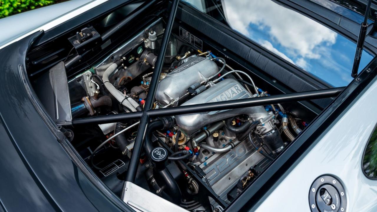 1993 Jaguar XJ220
