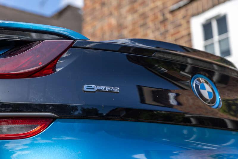 2015 BMW I8