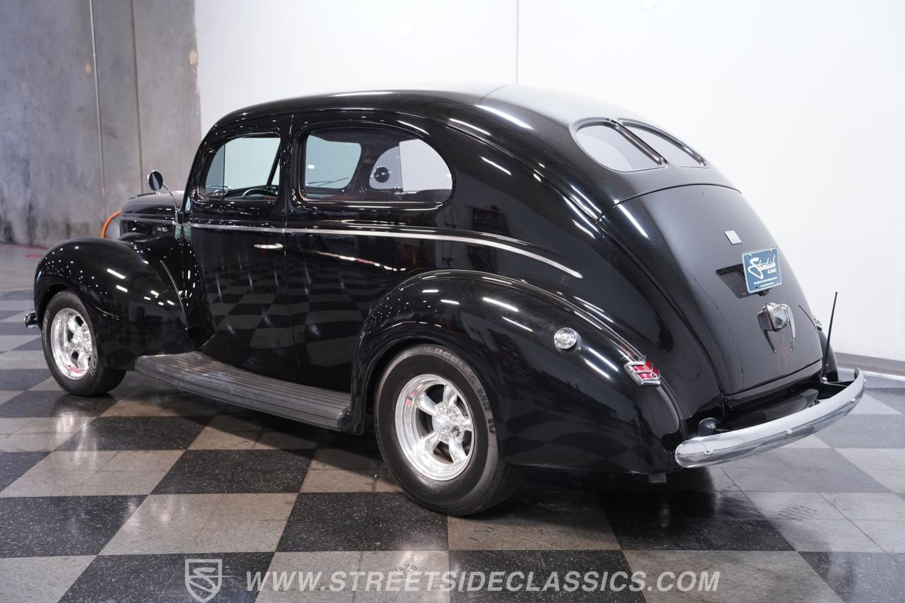 1940 Ford Tudor Sedan Restomod