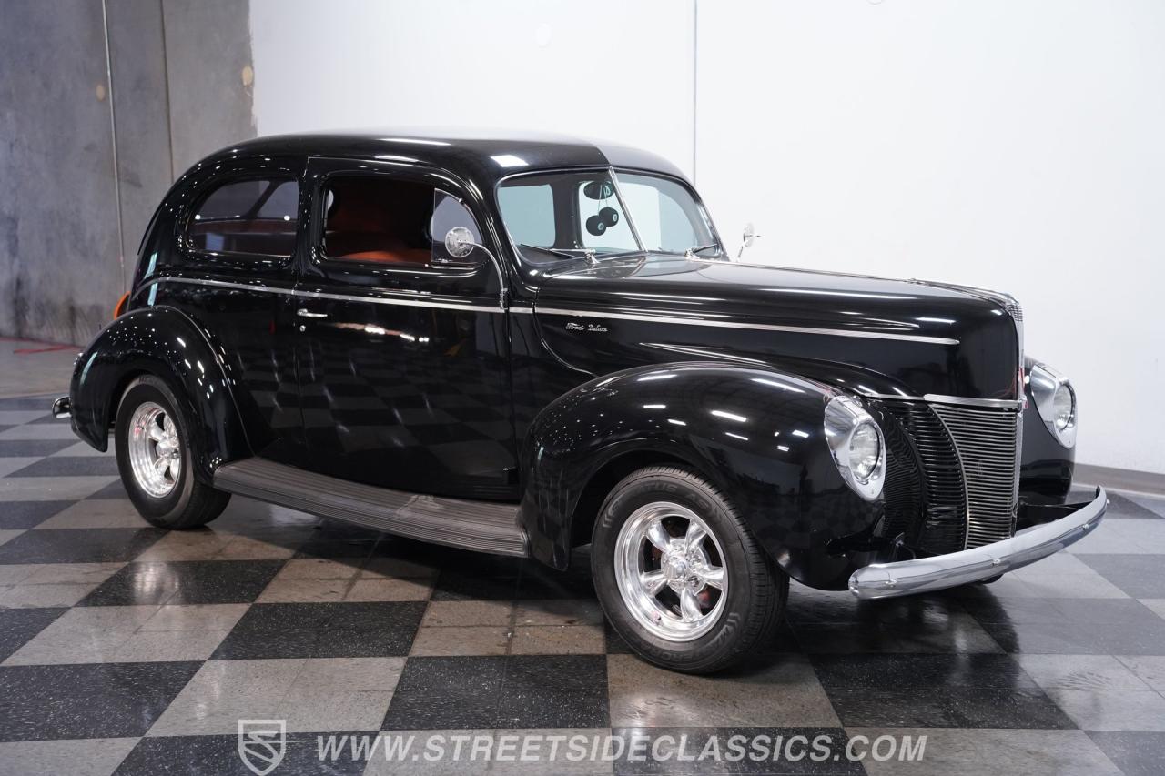 1940 Ford Tudor Sedan Restomod
