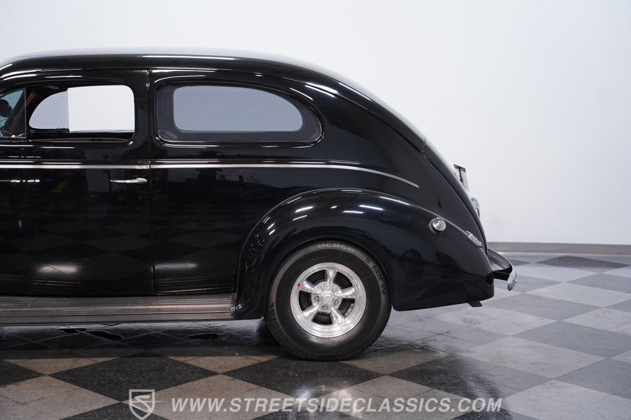 1940 Ford Tudor Sedan Restomod