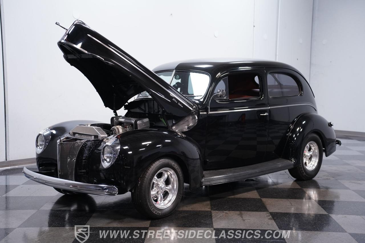1940 Ford Tudor Sedan Restomod
