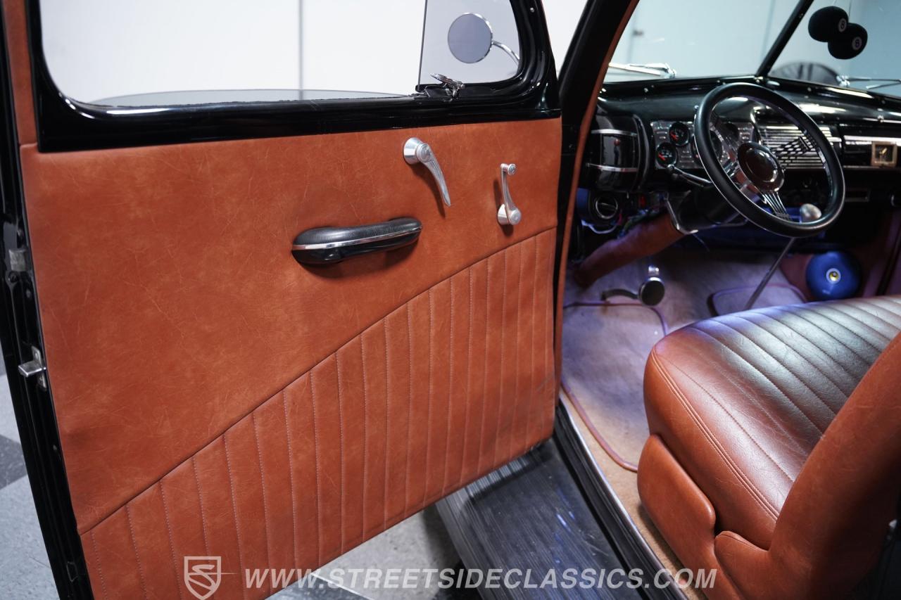 1940 Ford Tudor Sedan Restomod