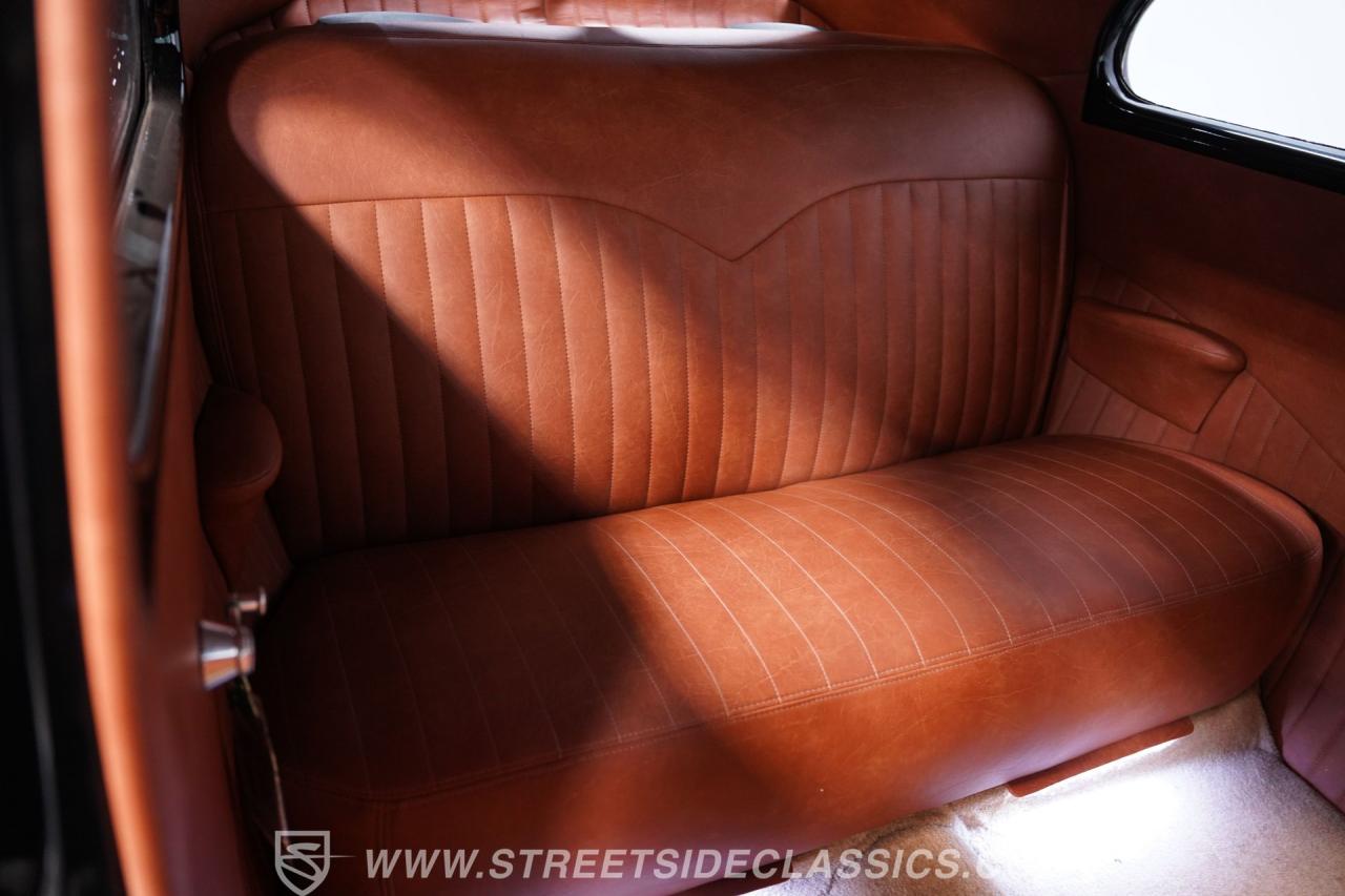 1940 Ford Tudor Sedan Restomod