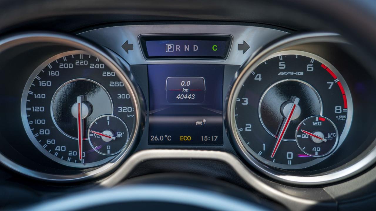 2013 Mercedes - Benz SL 63 AMG