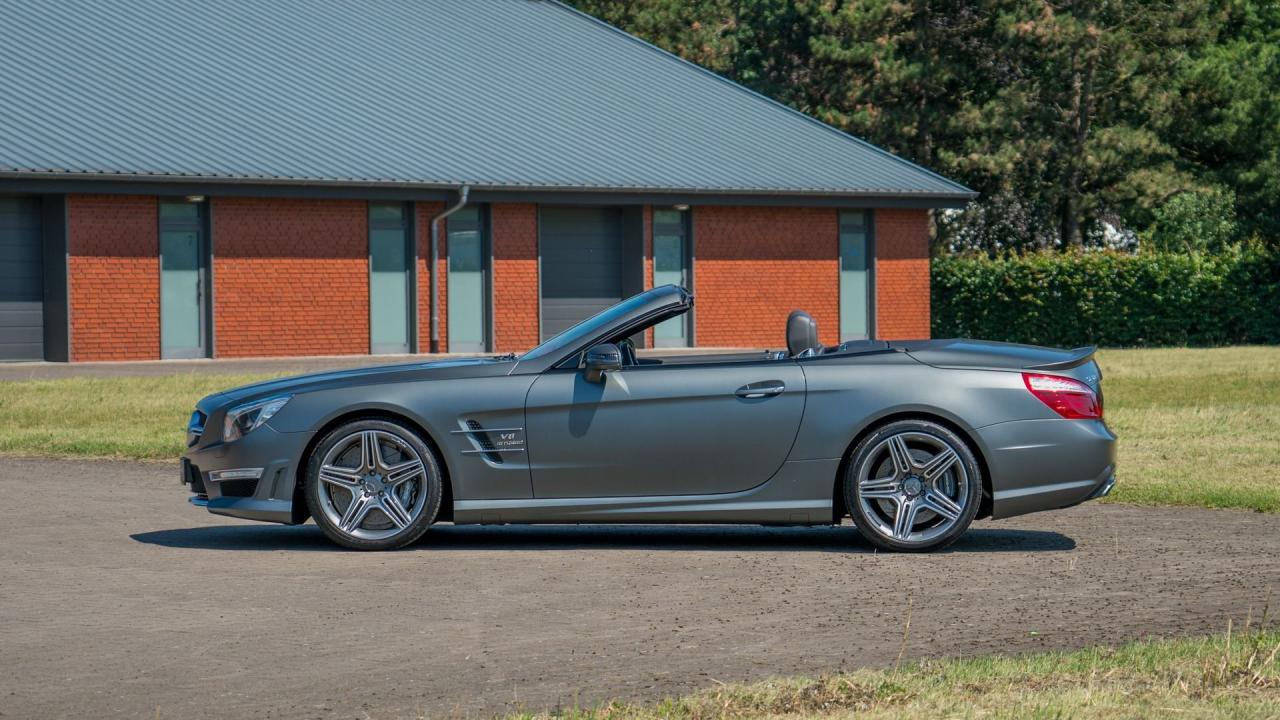 2013 Mercedes - Benz SL 63 AMG