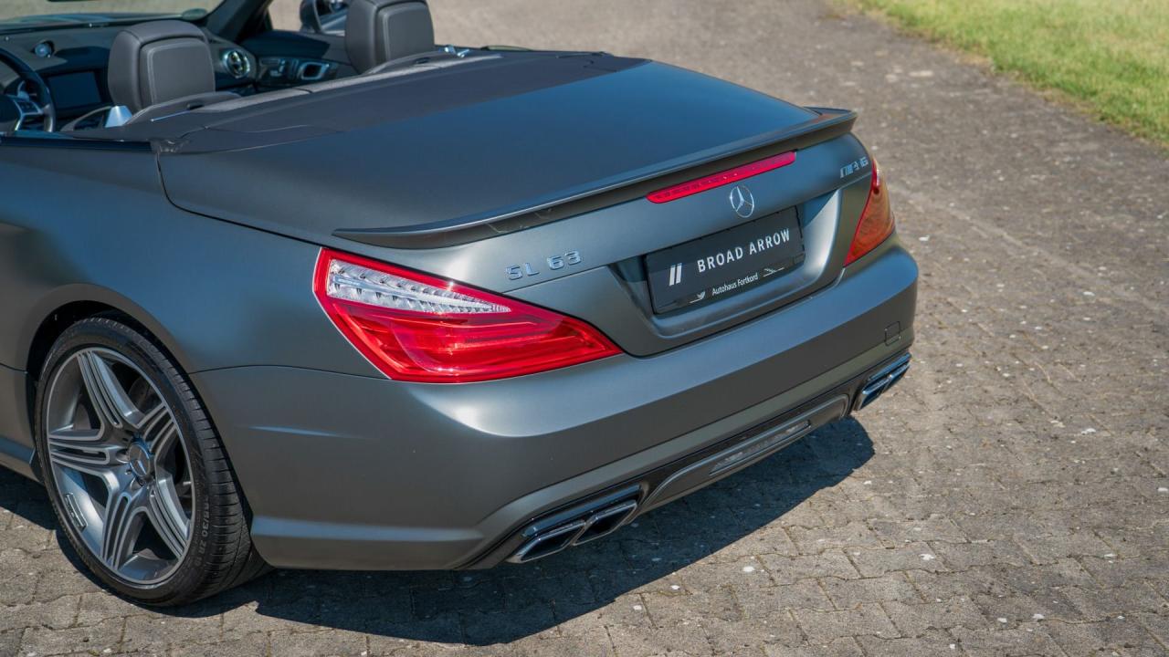 2013 Mercedes - Benz SL 63 AMG