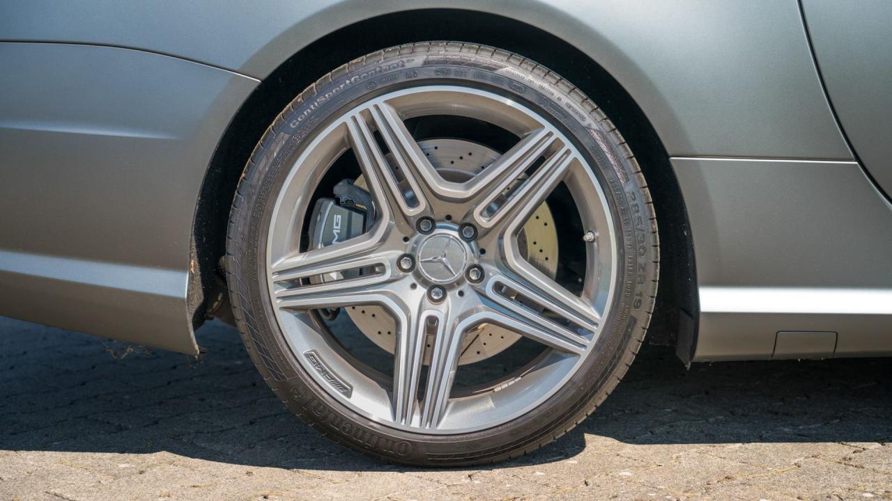 2013 Mercedes - Benz SL 63 AMG