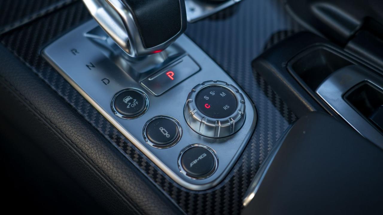 2013 Mercedes - Benz SL 63 AMG