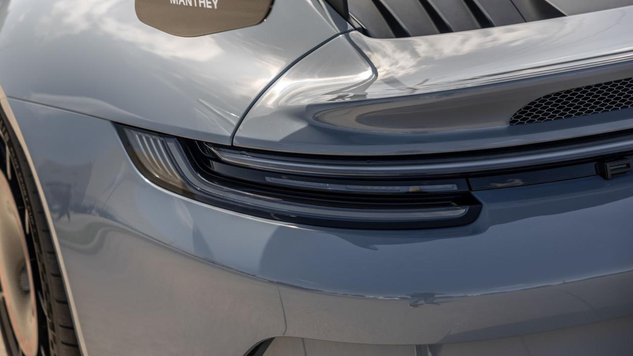 2023 Porsche 911 GT3 "Manthey Racing"