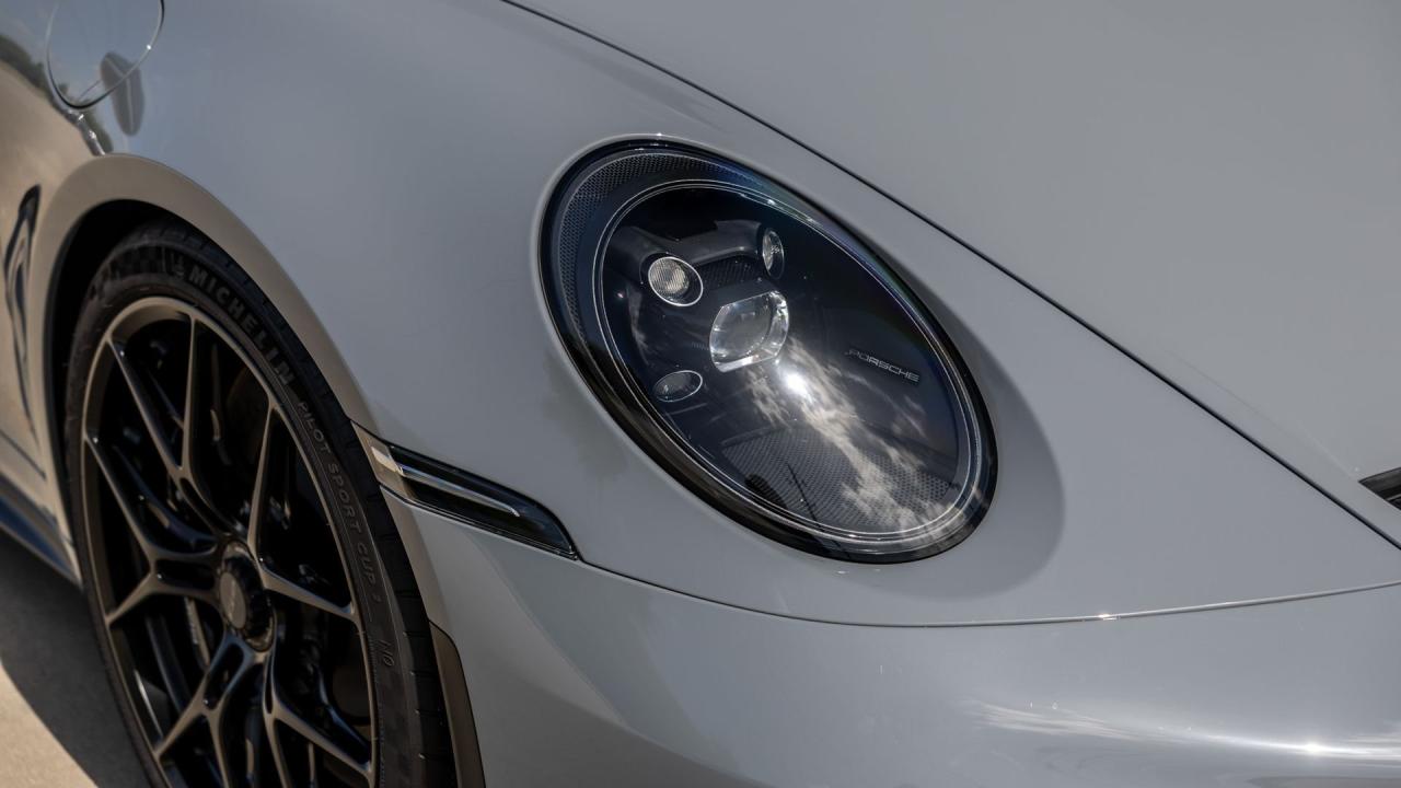 2023 Porsche 911 GT3 "Manthey Racing"
