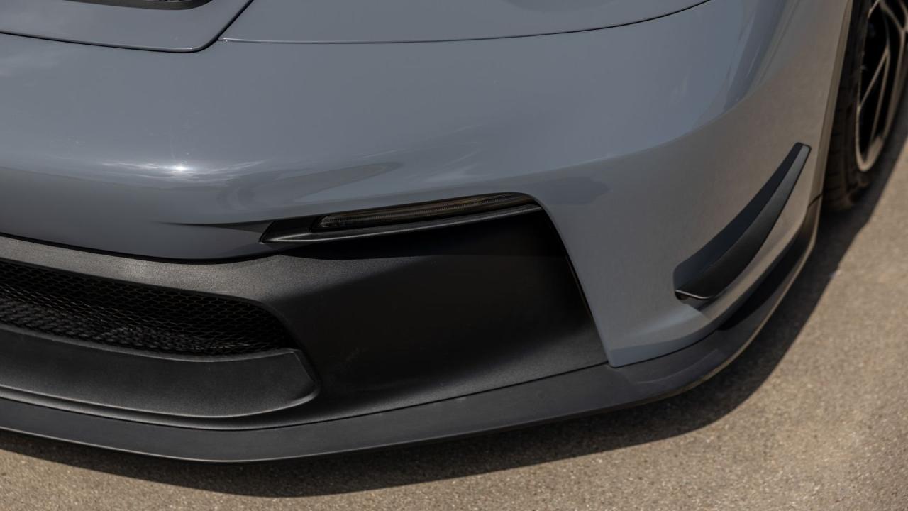 2023 Porsche 911 GT3 "Manthey Racing"