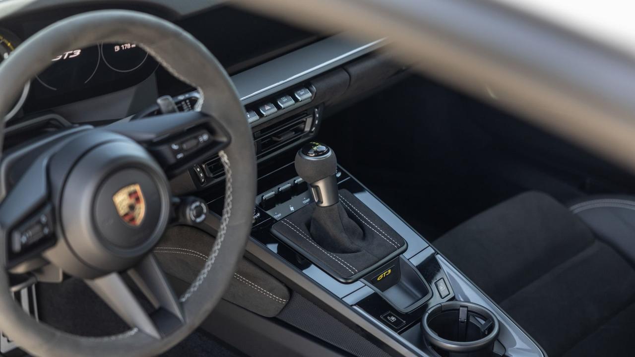 2023 Porsche 911 GT3 "Manthey Racing"