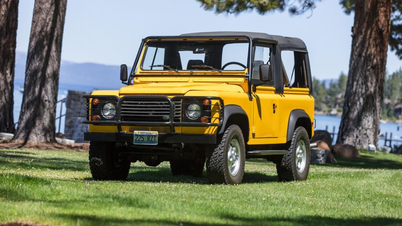 1997 Land Rover Defender 90 NAS