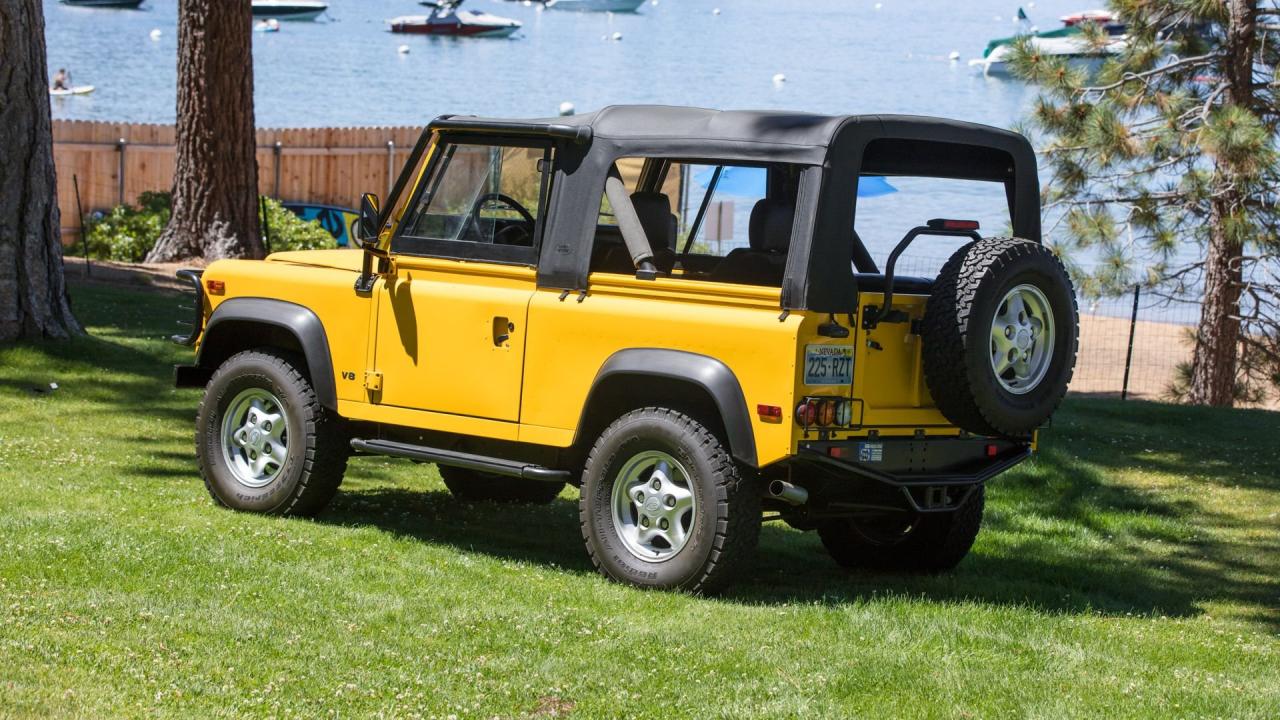 1997 Land Rover Defender 90 NAS