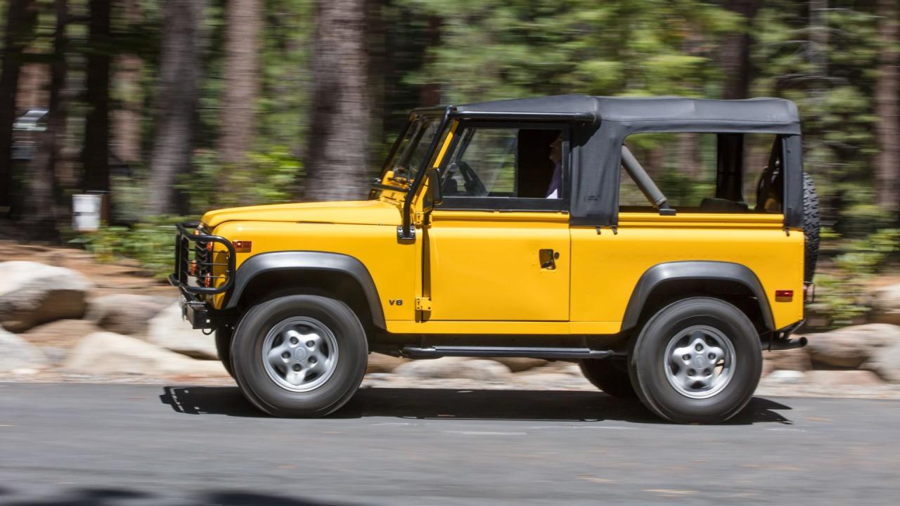 1997 Land Rover Defender 90 NAS