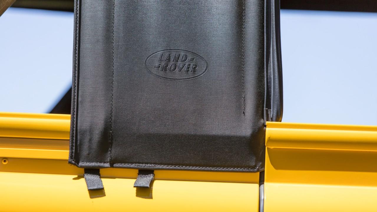 1997 Land Rover Defender 90 NAS