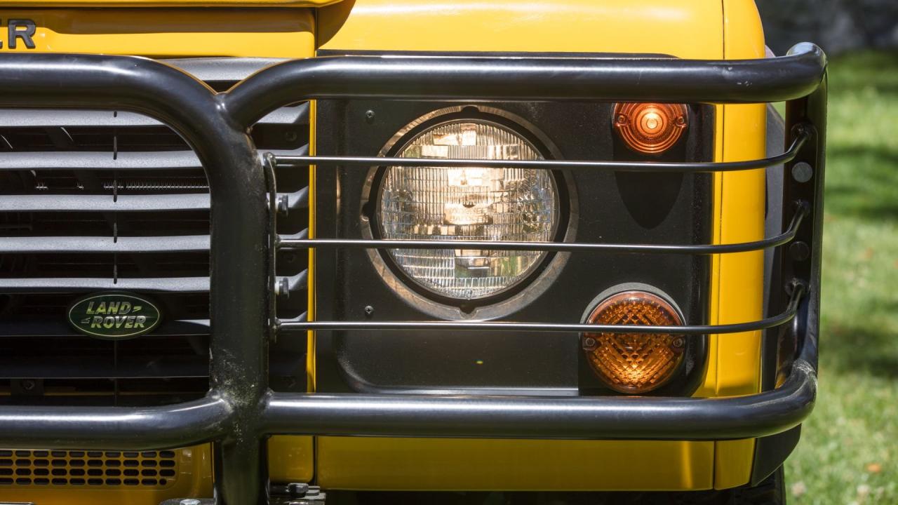 1997 Land Rover Defender 90 NAS