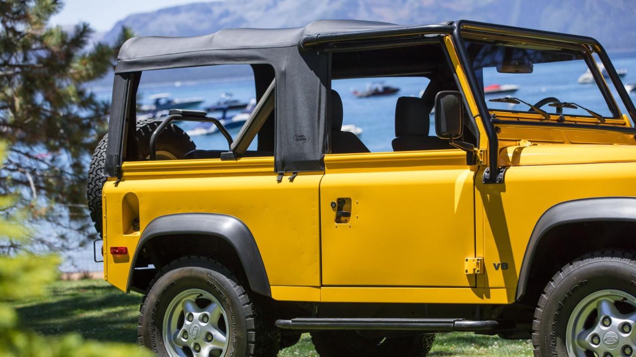 1997 Land Rover Defender 90 NAS