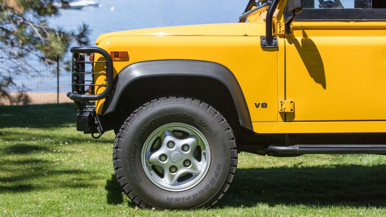 1997 Land Rover Defender 90 NAS