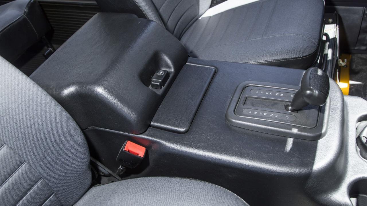 1997 Land Rover Defender 90 NAS