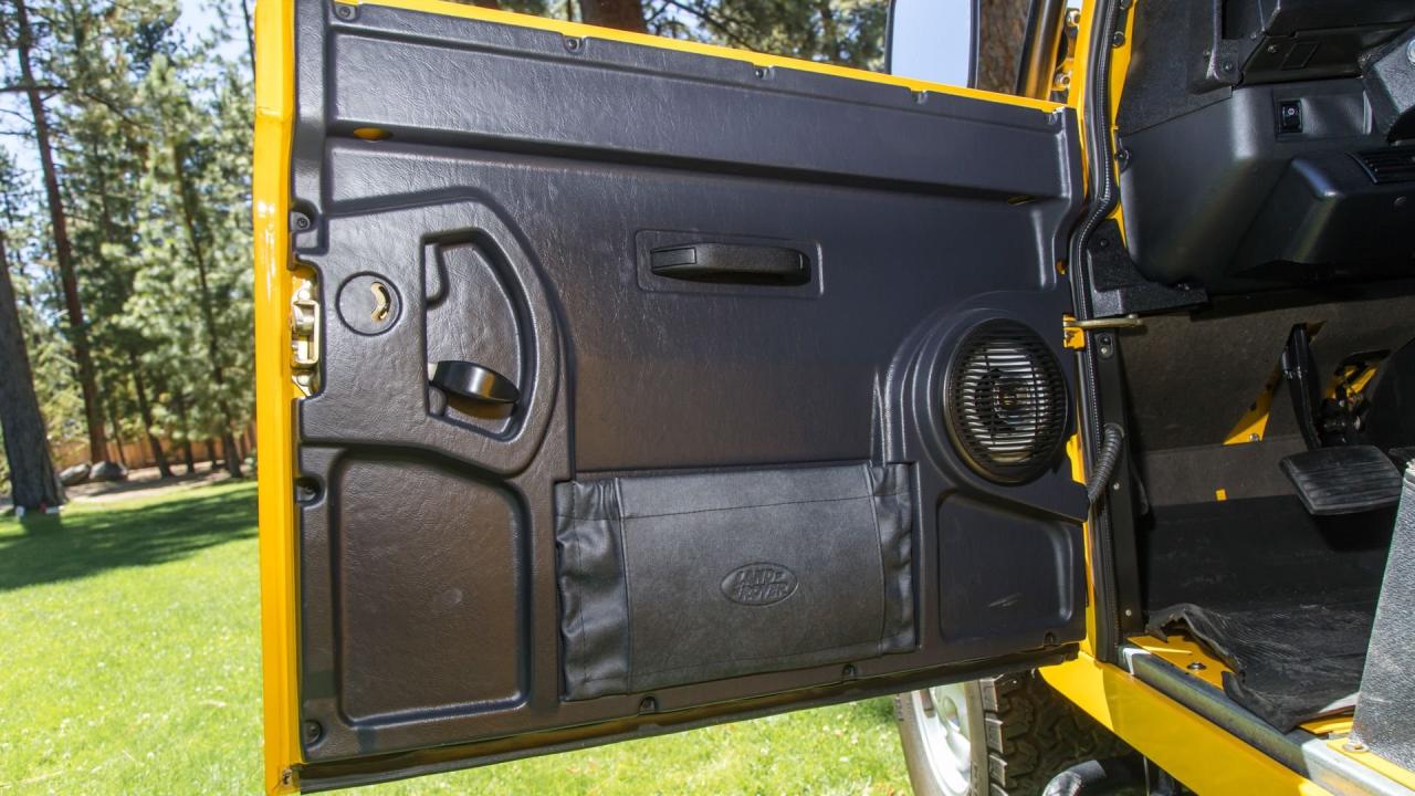 1997 Land Rover Defender 90 NAS