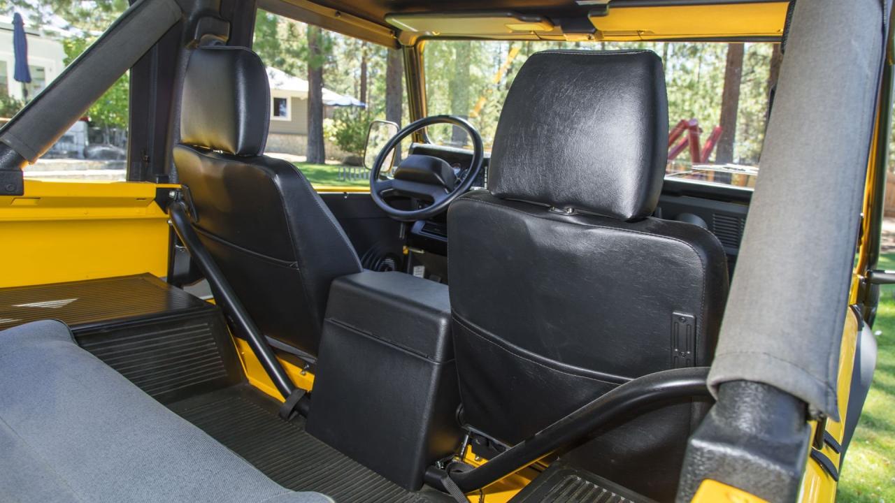 1997 Land Rover Defender 90 NAS