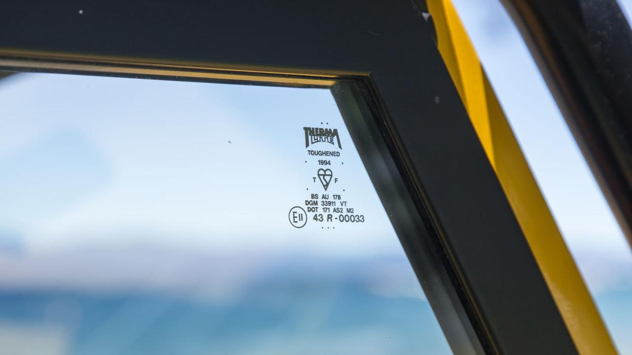 1997 Land Rover Defender 90 NAS