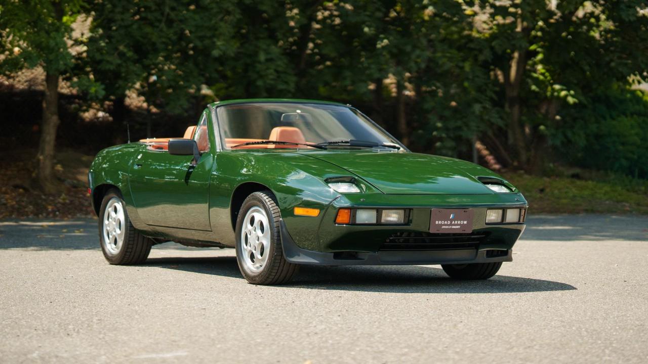 1982 Porsche 928 Cabriolet by Straman
